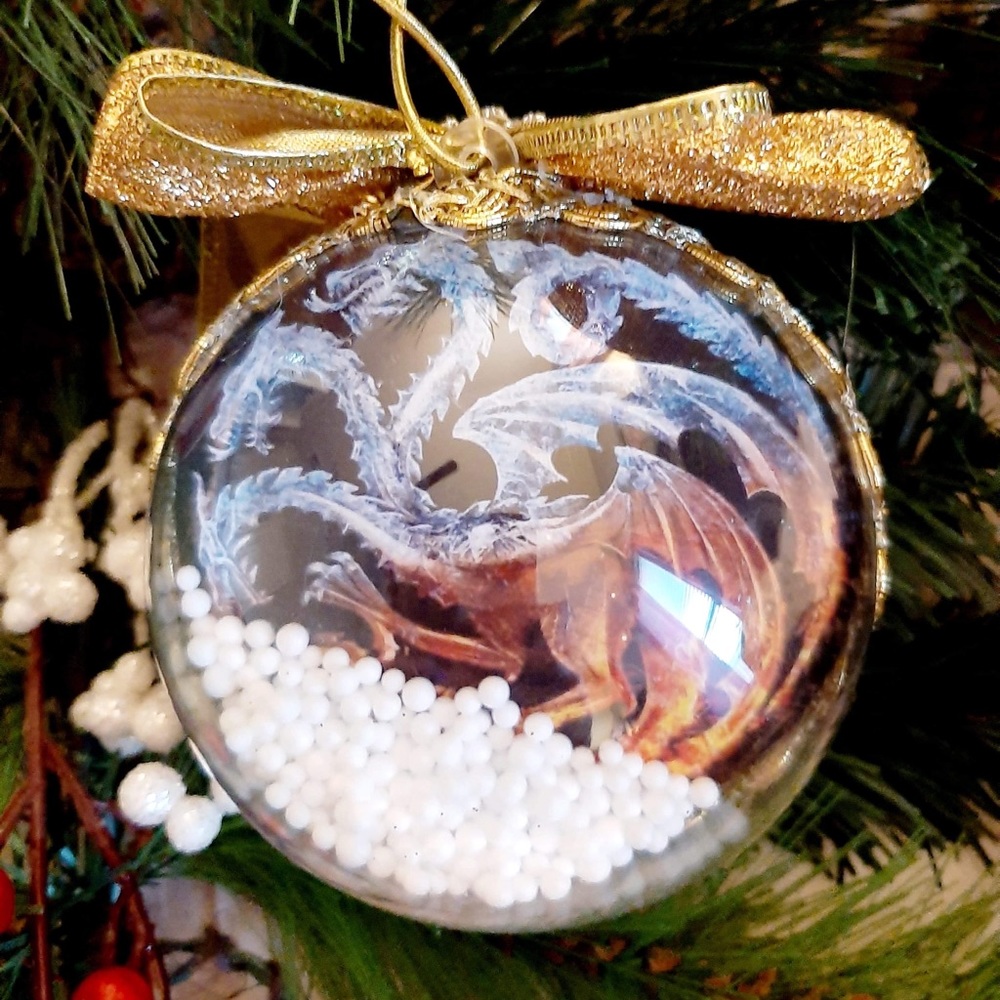 Handmade XL GOT Game of Thrones Ornament Fake Snow - Picture 2 of 4
